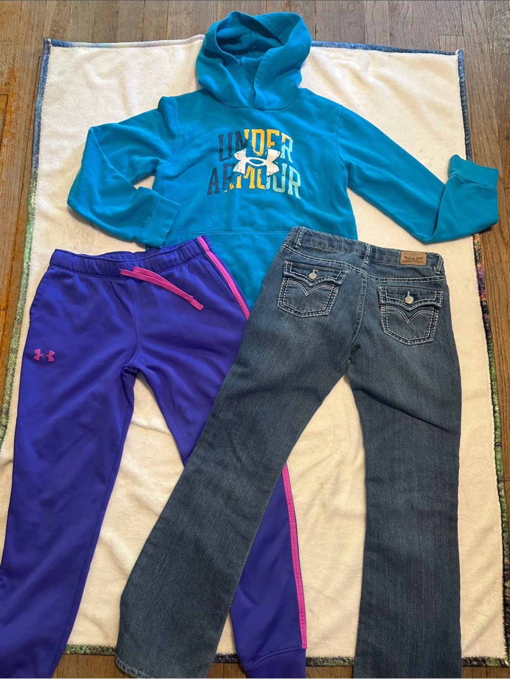 Under Armour and Levi Girls Lot Hoodie Jeans and Purple Pants size 14 Large